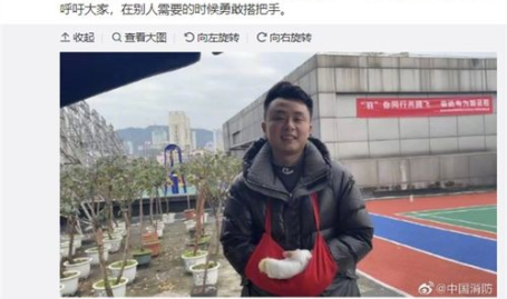 小伙回应爆炸前4秒破窗救出司机,破窗奇迹救出昏迷司机