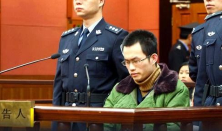 北大学子弑母案今日开庭,案情回顾与法律分析
