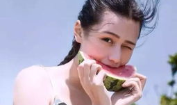 娱乐吃瓜头像女生,揭秘娱乐圈美女吃瓜头像背后的故事